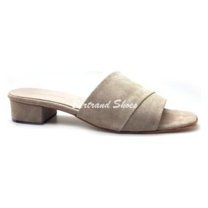 Sandales talon carré en daim taupe - Zara2